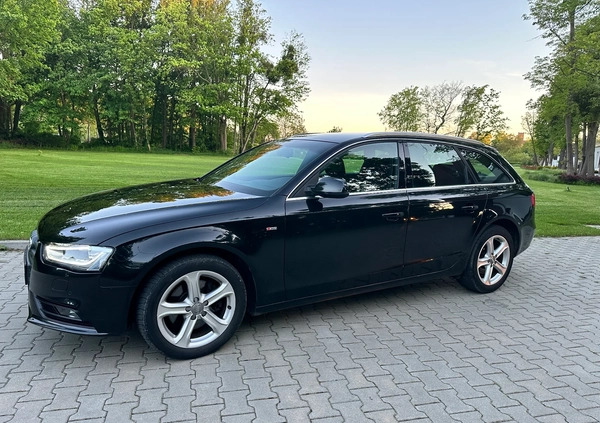 Audi A4 cena 42500 przebieg: 249000, rok produkcji 2013 z Malbork małe 742